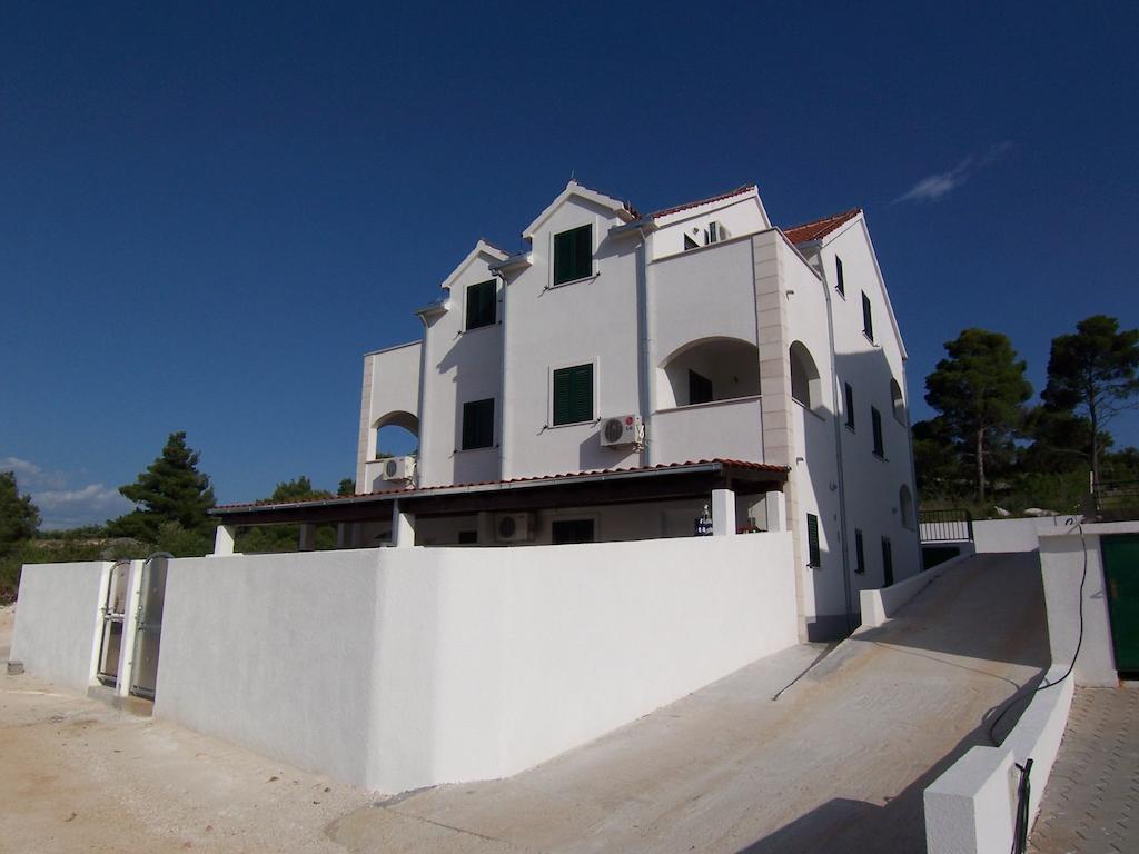 Apartments Croatia Brac Supetar Rum bild