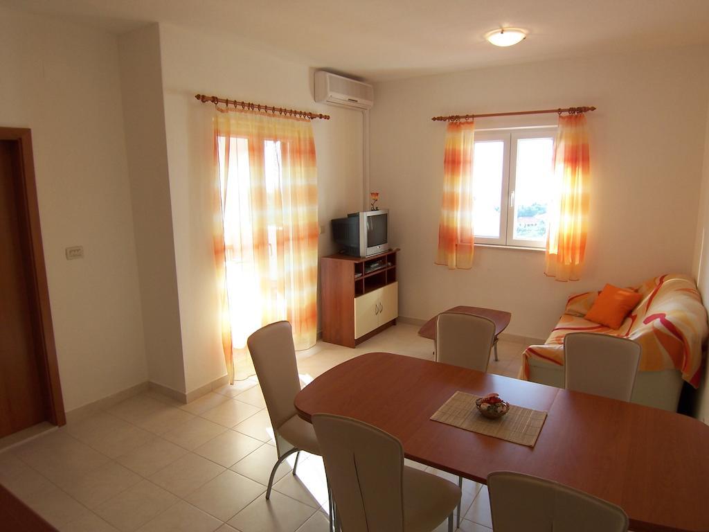 Apartments Croatia Brac Supetar Exteriör bild